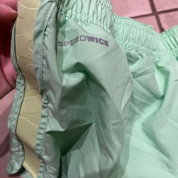 Reebok Lightweight Neon Green Speedwick Shorts Elastic Waistband Women Large - Picture 3 of 5